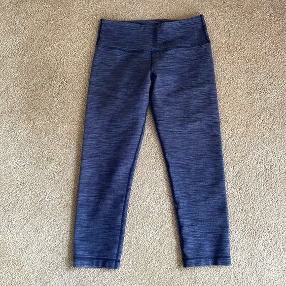 Lululemon capris 2 - Picture 1 of 4